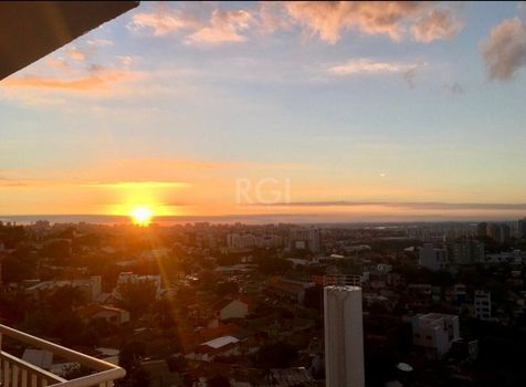 Foto 7 do(a) Apartamento de 3 quartos à venda em Jardim Sabará, Porto Alegre