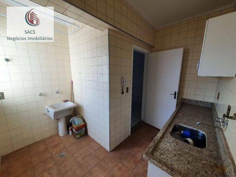 Foto 7 do(a) Apartamento de 1 quartos à venda em Vila Itapura, Campinas