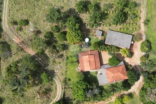 Foto 1 do(a) Fazenda / Sítio / Chácara de 6 quartos à venda em Ponte Nova, Itapira