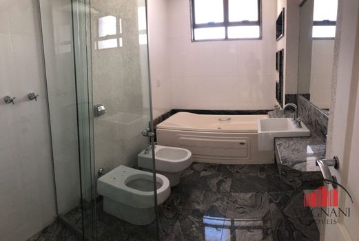 Foto 28 do(a) Apartamento de 5 quartos à venda em Zona 01, Maringá
