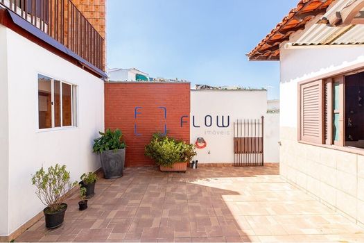 Foto 30 do(a) Casa de 3 quartos à venda em Jardim Oriental, São Paulo
