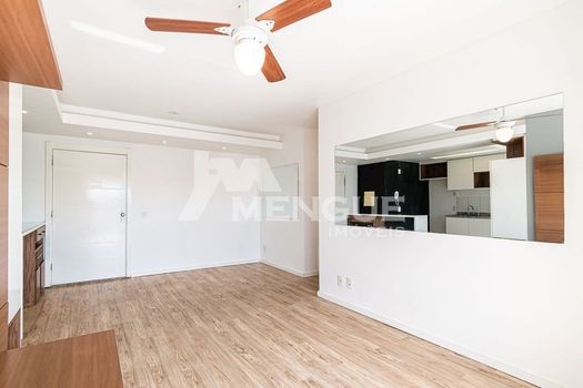 Foto 5 do(a) Apartamento de 2 quartos à venda em Vila Ipiranga, Porto Alegre