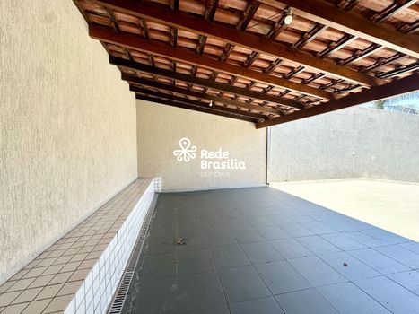 Foto 27 do(a) Casa de 4 quartos à venda em Setor de Mansões do Lago Norte, Brasília