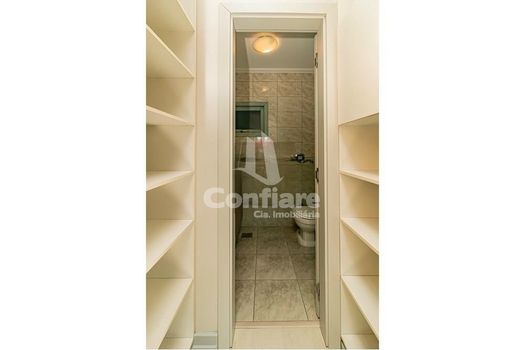 Foto 17 do(a) Apartamento de 3 quartos à venda em Jardim Lindóia, Porto Alegre