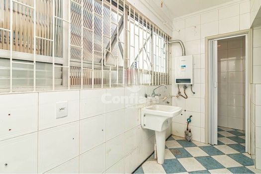 Foto 24 do(a) Apartamento de 3 quartos à venda em Jardim Lindóia, Porto Alegre