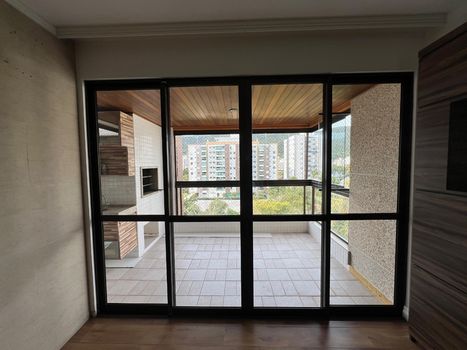 Foto 17 do(a) Apartamento de 3 quartos à venda em Itacorubi, Florianópolis