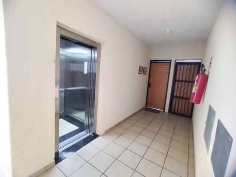 Foto 11 do(a) Apartamento de 3 quartos à venda em São Gerardo, Fortaleza