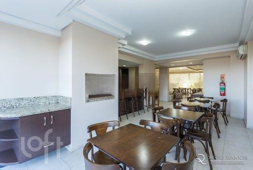 Foto 42 do(a) Apartamento de 2 quartos à venda em Petrópolis, Porto Alegre