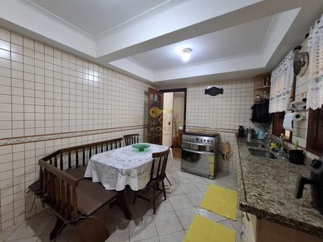Foto 12 do(a) Casa em Condomínio de 4 quartos à venda em Albuquerque, Teresópolis