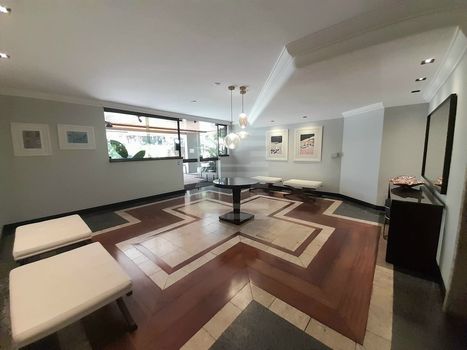 Foto 2 do(a) Apartamento de 4 quartos à venda em Cambuí, Campinas