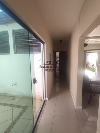 Foto 8 do(a) Casa de 3 quartos à venda em Jardim Aeroporto, Guaratinguetá