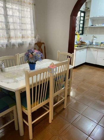 Foto 5 do(a) Casa de 3 quartos à venda em Vila Aquilino, Santo André