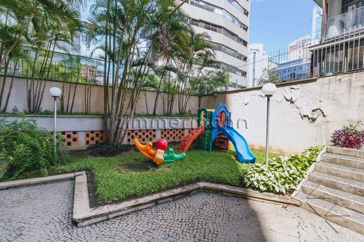 Foto 33 do(a) Apartamento de 4 quartos à venda em Jardim Europa, São Paulo