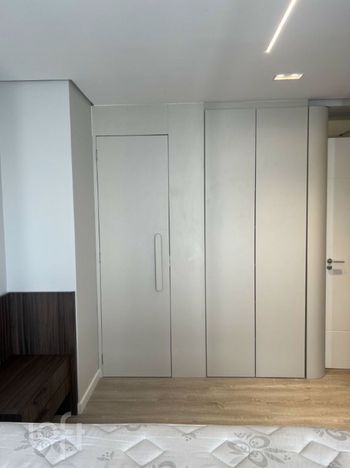 Foto 32 do(a) Apartamento de 2 quartos à venda em Rio Branco, Porto Alegre