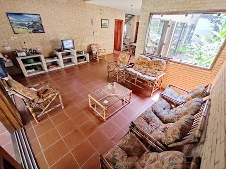 Foto 4 do(a) Casa de 4 quartos à venda em Massaguaçu, Caraguatatuba