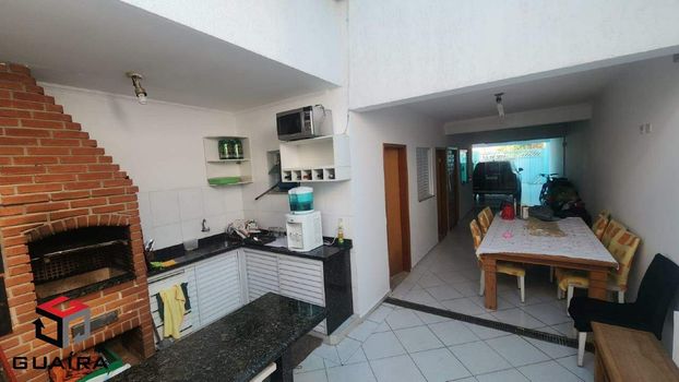 Foto 2 do(a) Casa de 3 quartos à venda em Silveira, Santo André