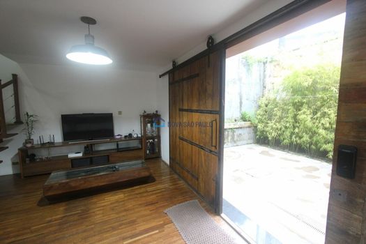 Foto 2 do(a) Casa de 3 quartos à venda em Jardim Club de Campo, Santo André