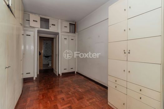 Foto 10 do(a) Apartamento de 3 quartos à venda em Centro Histórico, Porto Alegre