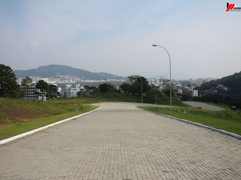 Foto 1 do(a) Casa em Condomínio false à venda em Itacorubi, Florianópolis