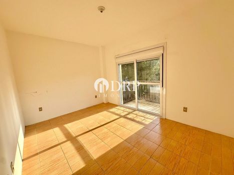 Foto 2 do(a) Apartamento de 2 quartos à venda em Teresópolis, Porto Alegre