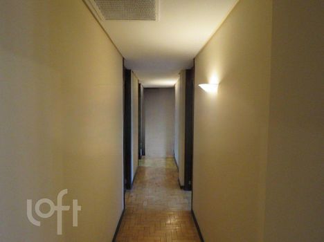 Foto 23 do(a) Apartamento de 4 quartos à venda em Independência, Porto Alegre