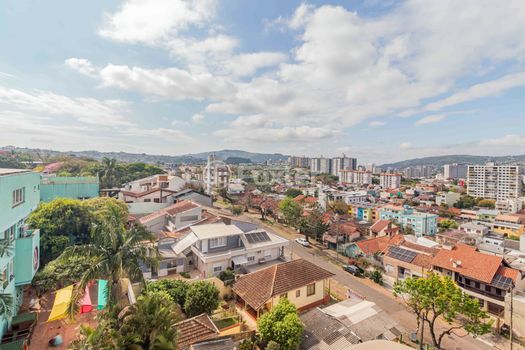 Foto 17 do(a) Apartamento de 3 quartos à venda em Petrópolis, Porto Alegre
