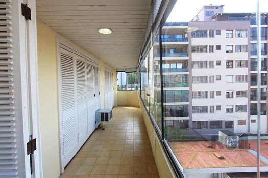 Foto 4 do(a) Flat de 3 quartos à venda em Vila Rosa, Novo Hamburgo