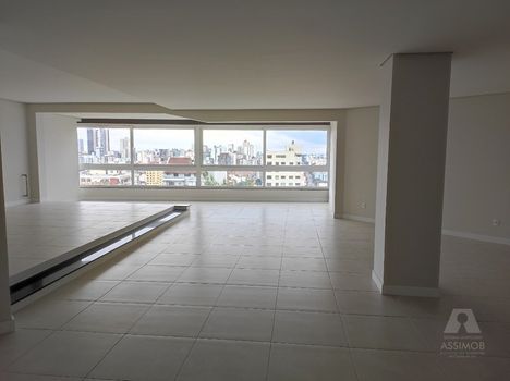 Foto 3 do(a) Apartamento de 3 quartos à venda em Nossa Senhora de Lourdes, Caxias do Sul