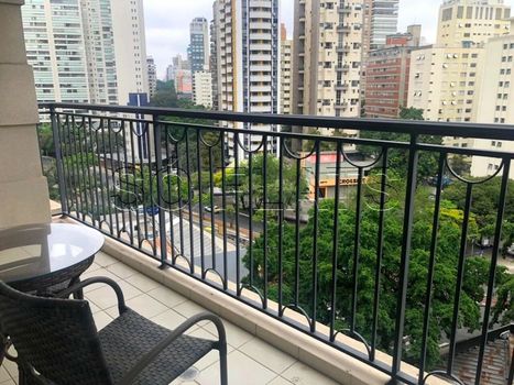 Foto 3 do(a) Flat de 1 quartos à venda em Vila Nova Conceição, São Paulo
