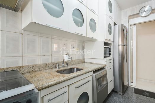 Foto 14 do(a) Apartamento de 3 quartos à venda em Vila Gumercindo, São Paulo